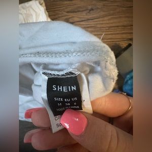 Cute white long sleeved V neck top!!!!